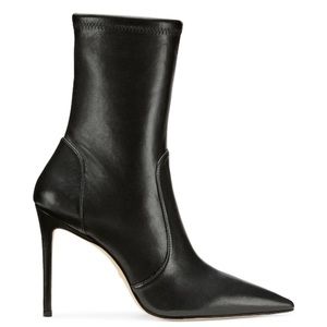 STUART WEITZMAN 100 STRETCH BOOTIE